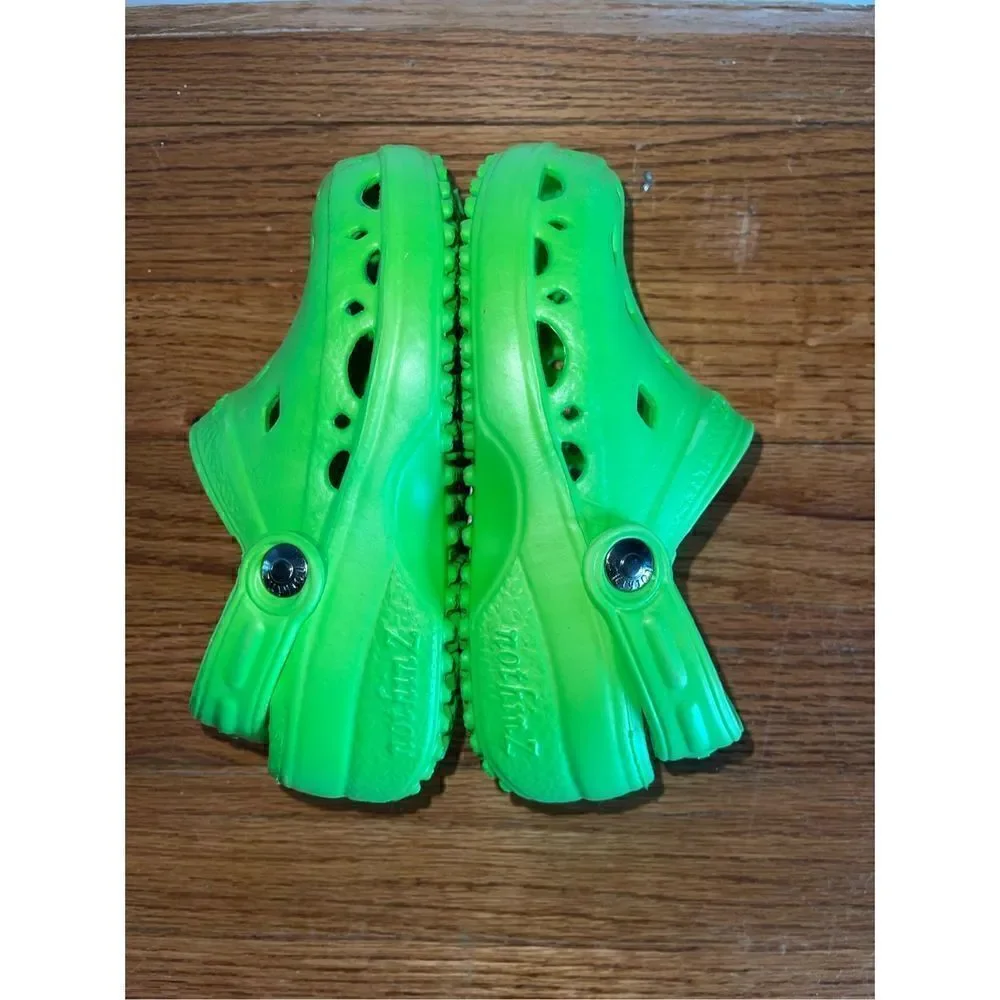 NothinZ Breeze Plastic Clog in Children's Size 12